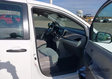 2018 Toyota Sienna L 7 Passenger from USA, damaged, VIN 5TDZZ3DC2JS939328